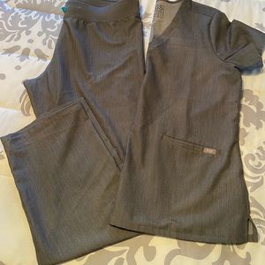 Figs scrubs size large